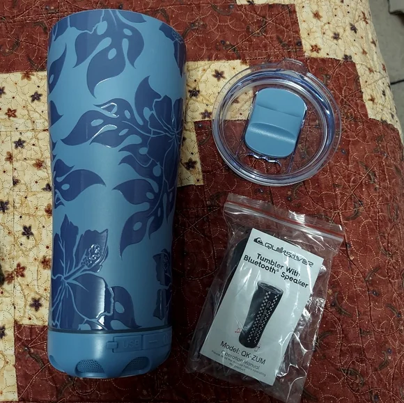 Quiksilver Blue Floral Bluetooth Tumbler - Picture 5 of 8